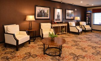 Holiday Inn Express & Suites Washington - Meadow Lands