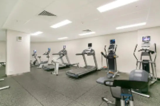 هيلتون سيرفرز بارادايس هوتل آند ريزيدنسيز فنادق في غولد كوست