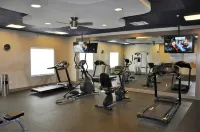 Holiday Inn Express & Suites Perry-National Fairground Area