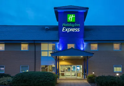 Holiday Inn Express Braintree Hotels near Braintree & Bocking Public Gardens