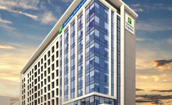 Holiday Inn Express Adelaide City Centre, an IHG Hotel