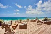 Nautilus Sonesta Miami Beach - Bãi đậu xe