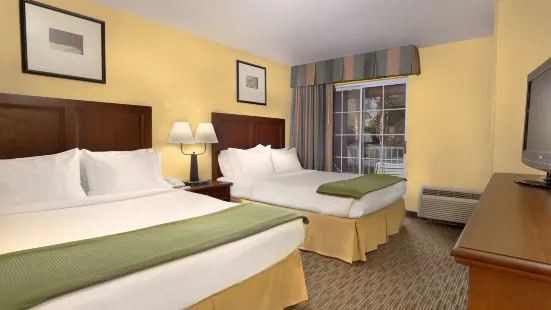 Holiday Inn Express & Suites Scottsdale - Old Town