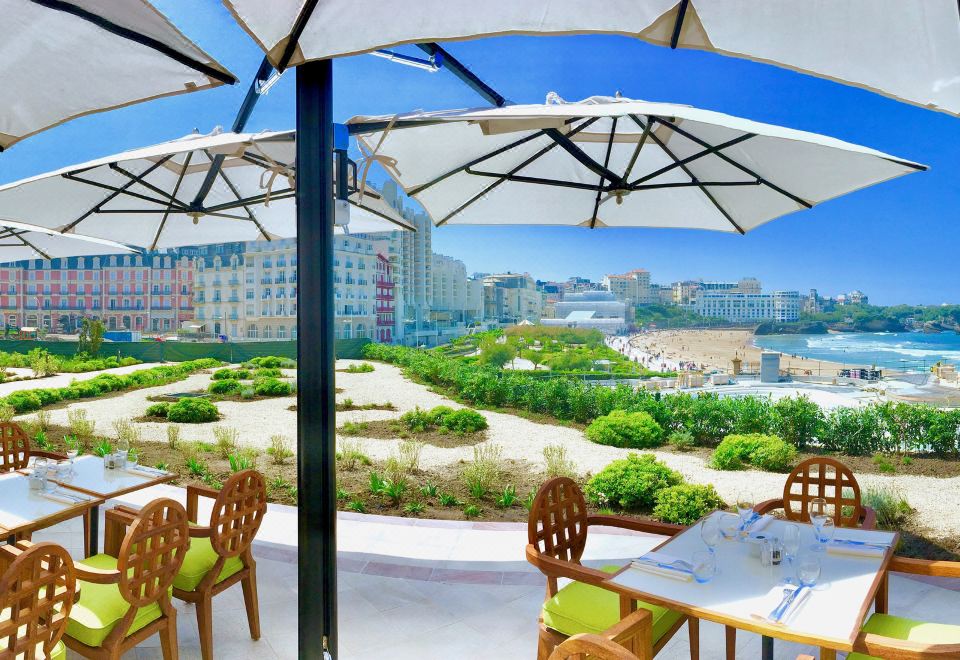 3. 오텔 뒤 팔레 ..