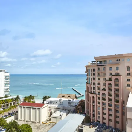 Aloft Cancun