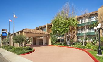 Holiday Inn Express & Suites Camarillo