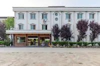 Shuifoshan Hot Spring Resort Hotels near Wangbuwen Former Residence