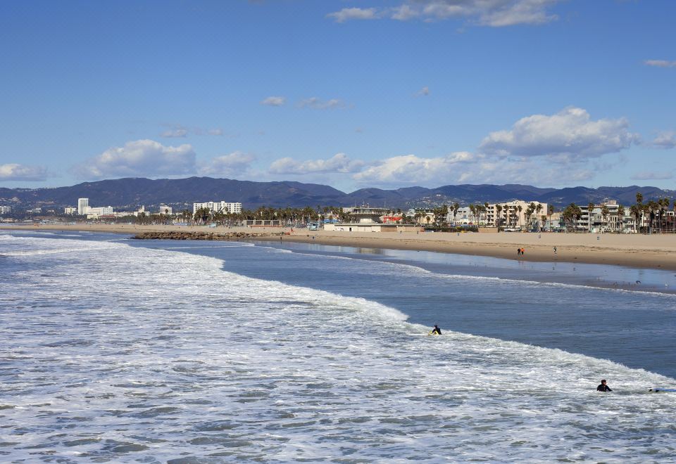 [루스킨 호텔의 조식 식당 Plateia]