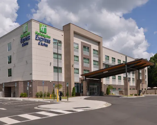Holiday Inn Express & Suites CHARLOTTE - BALLANTYNE by IHG Hotels in Mecklenburg County