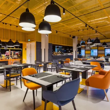Room Mate Bruno, Rotterdam Отели рядом с достопримечательностью «Шарлос»