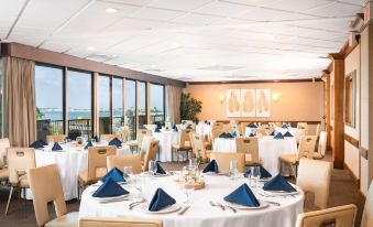 DoubleTree by Hilton San Diego Bayside