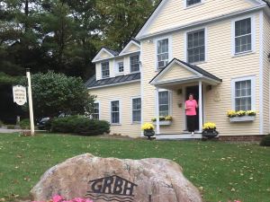 Green River Bridge House