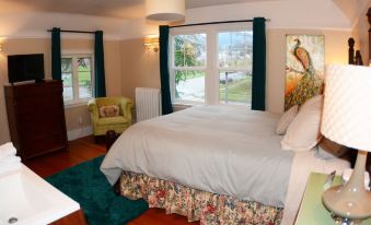 Maitland Manor Bed & Breakfast