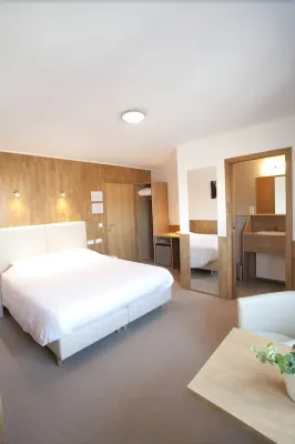Hotel Chamdor فنادق في Izegem
