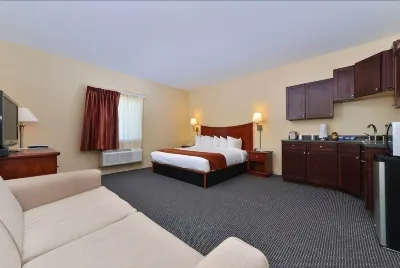Blue Spruce Inn-Meeker, Colorado Hotels near Meeker Drugs, Inc