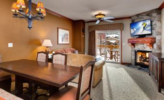 Westgate Canyon Condo by RedAwning