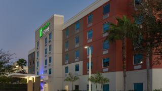 holiday-inn-express-hotel-and-suites-ft-lauderdale-airport-cru-an-ihg-hotel