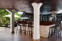 Sheraton Samoa Aggie Grey's Hotel & Bungalows - 5 звезд