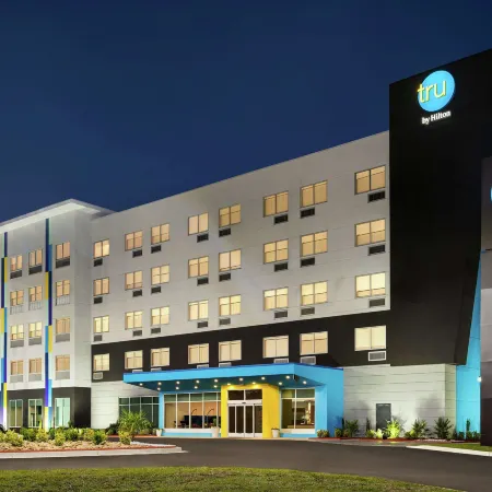 Tru by Hilton Florence I-95