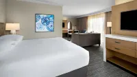 Hyatt Regency Valencia Hotels near Pyramid Lake
