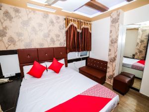 Collection O 18651 Hotel Sharda