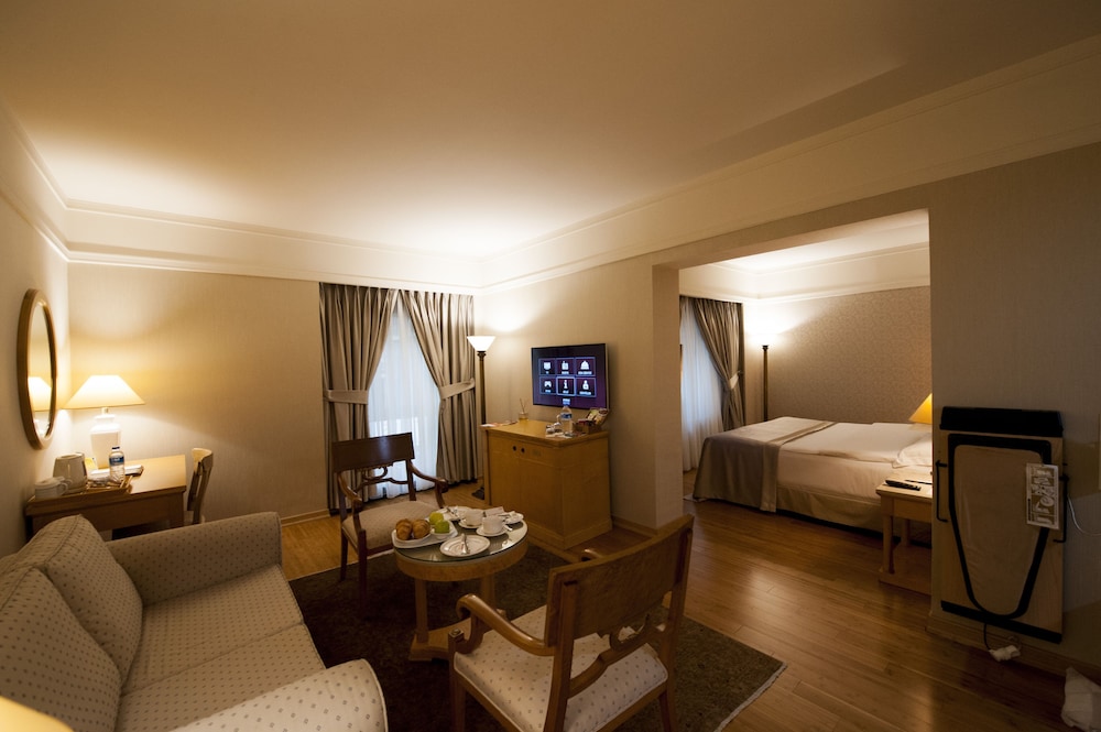 Zorlu Grand Hotel Trabzon