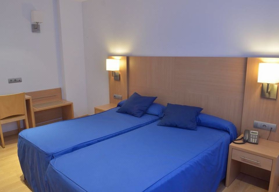 Hotel del Port-Sant Carles de la Rapita Updated 2023 Room Price-Reviews &  Deals | Trip.com