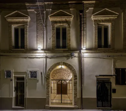 Marie Claire Apartments & Spa