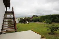 Hostería del Parque Hotels in Puerto Cayo