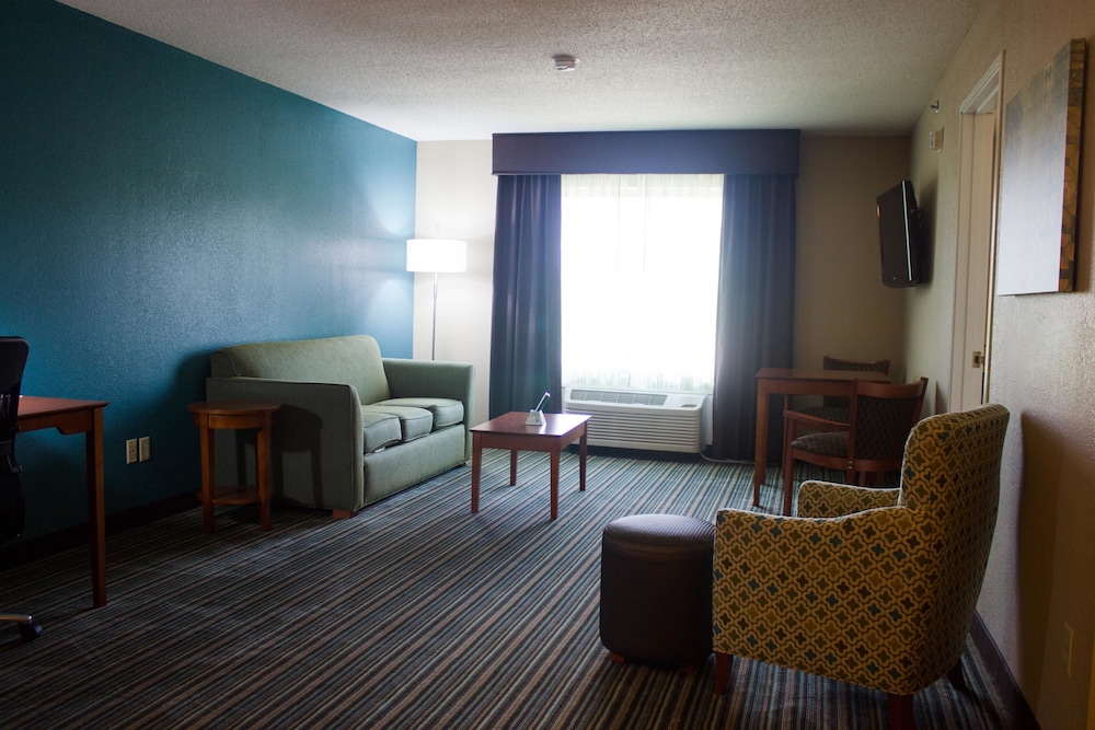 Best Western Plus Menomonie Inn & Suites