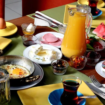 Apameia Hotel