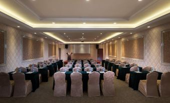 Vienna Hotel (Shenzhen Pingshan High-speed Railway Station) - Housity