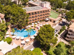 Valentin Somni Hotel & Suites