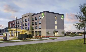 Holiday Inn Express & Suites Dallas-Frisco NW Toyota Stdm