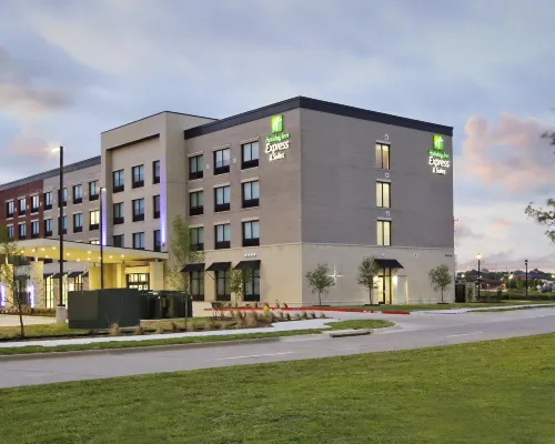 Holiday Inn Express & Suites DALLAS-FRISCO NW TOYOTA STDM by IHG Hotels in Frisco