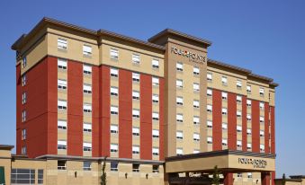 Four Points by Sheraton Edmonton Gateway