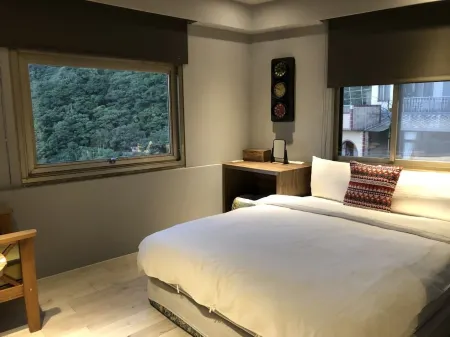Jiufen Happyland B&B