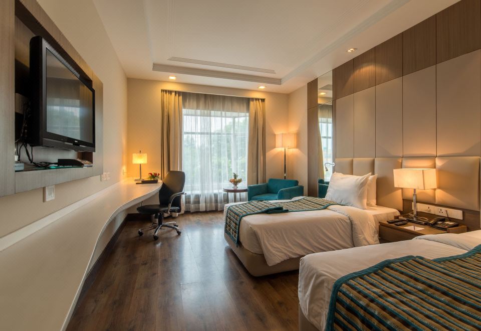 Howard Plaza The Fern - An Ecotel Hotel Agra Over view