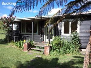 Earthsounds Country Cottage