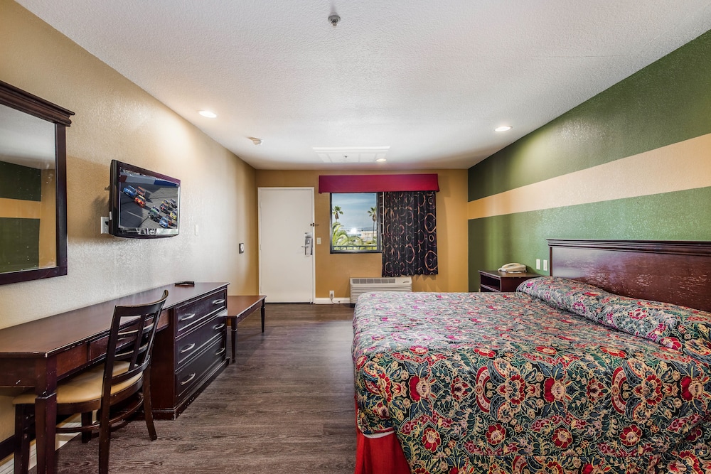 Budget Inn Anaheim / Santa Fe Springs