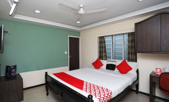 Collection O 25072 Naman's Inn - Housity