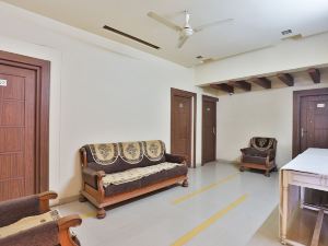 OYO 27689 Hotel Haveli Inn