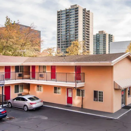 Econo Lodge City Center