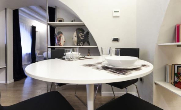 Italianway - Rosales 1 Flat - Housity