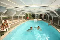 Hôtel Restaurant la Crèche et sa Piscine intérieure - Logis Hôtels Hotel di La Chomette