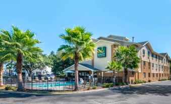 Quality Inn & Suites Leesburg Chain of Lakes