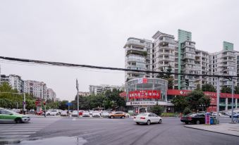 Ruiyue Nanting Hotel (Chengdu Hongpailou Branch)