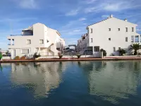 Apartamentos El Puerto 3000