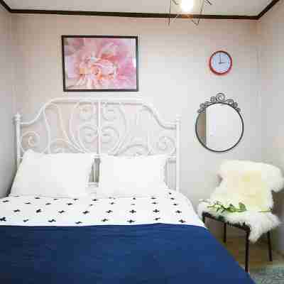 Anne house_1/Hongdae/3rooms+2bathroom Rooms