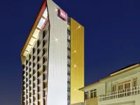 Ibis Padang Hotels near Pantai Air Manis